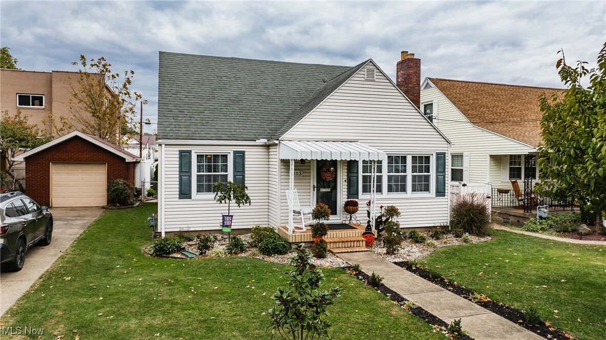 Property Photo:  1103 W Virginia Avenue  WV 26104 