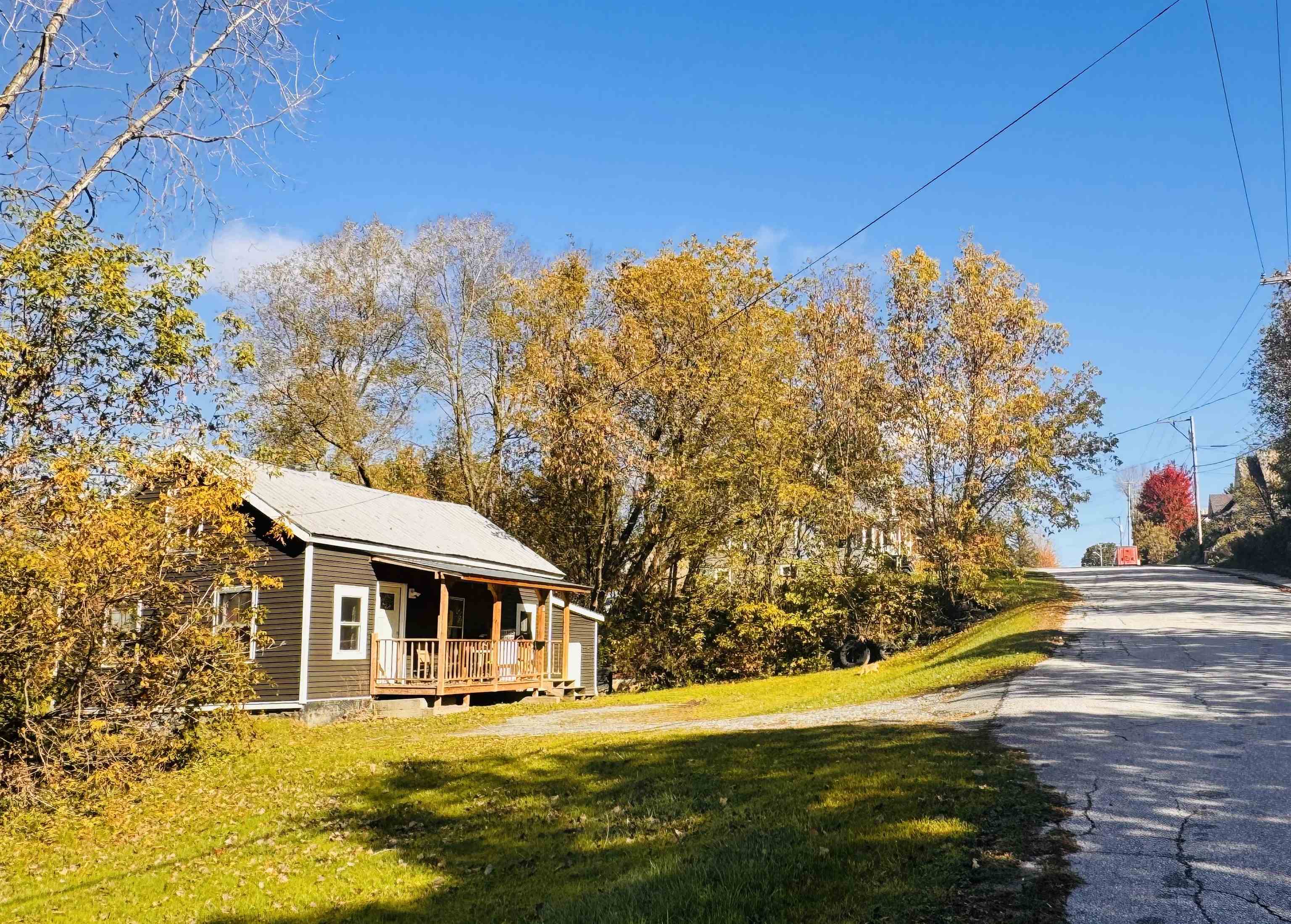 Property Photo:  10 North Avenue  VT 05457-6 