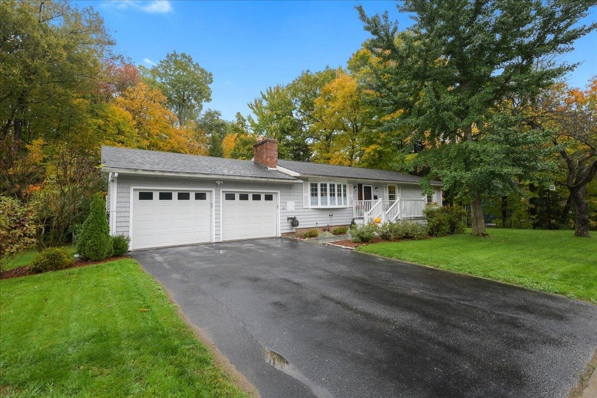 Property Photo:  5 Beechwood Lane  VT 05403 