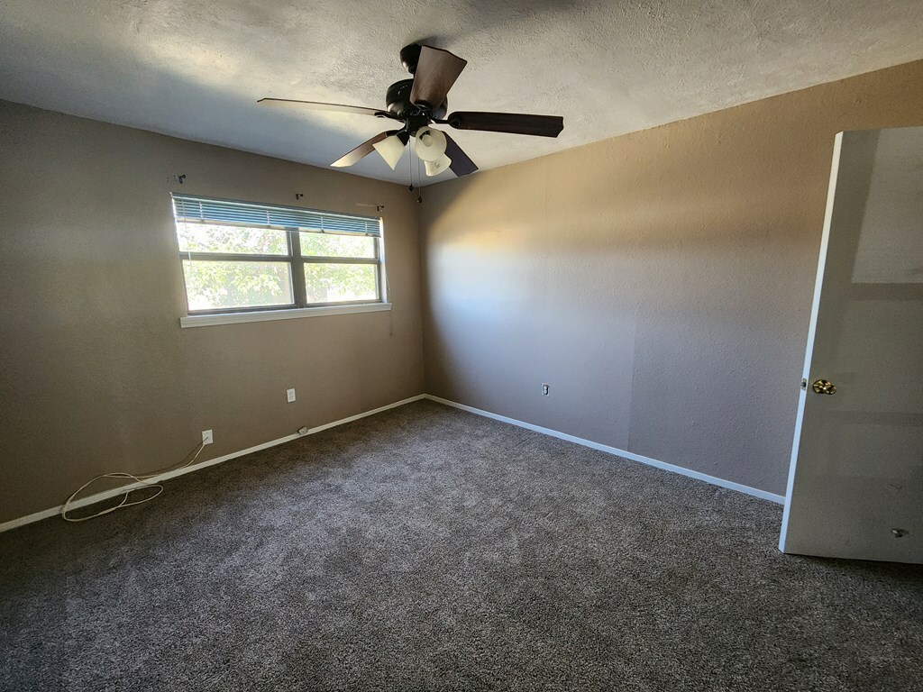 Property Photo:  911 Snyder St  TX 79761 