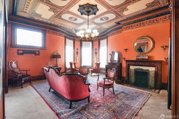House for sale in San Francisco: 1057 Steiner Street, San