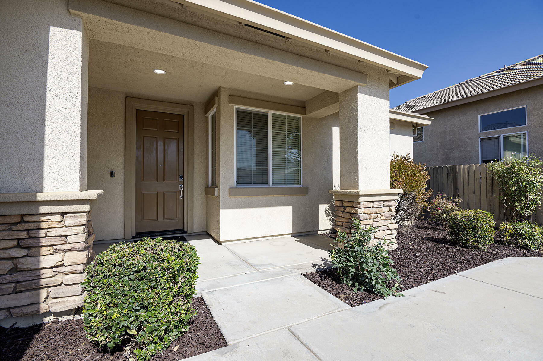 Property Photo:  3822 W Elkhorn Avenue  CA 93277 