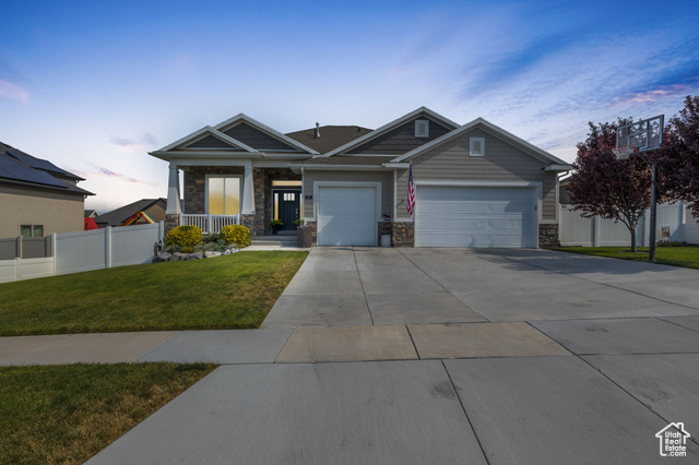 Property Photo:  187 E Bayview Cir  UT 84045 