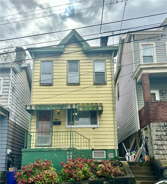 Property Photo: 2324 Salisbury Street PA 15210