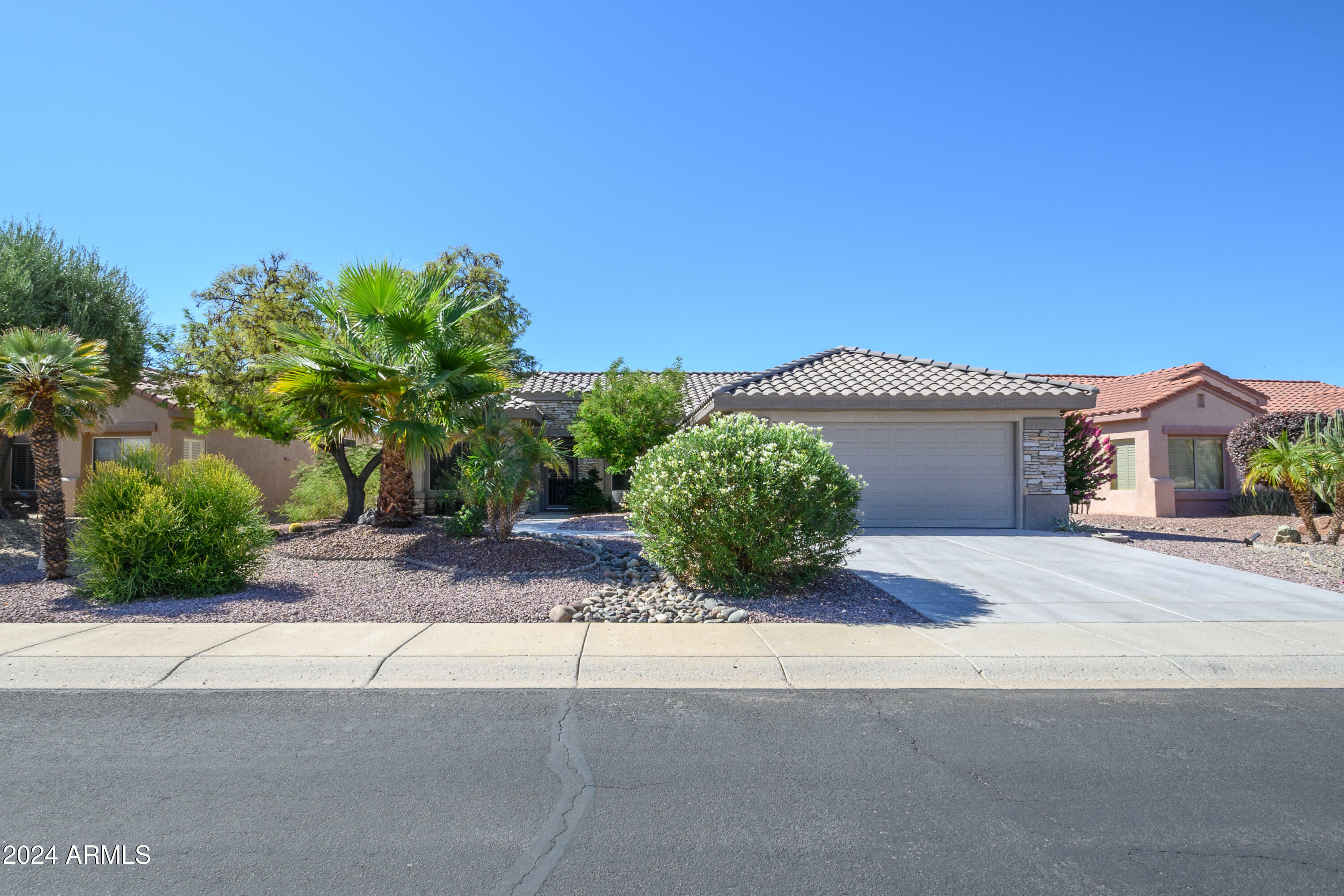 15583 W Grand Creek Lane  Surprise AZ 85374 photo