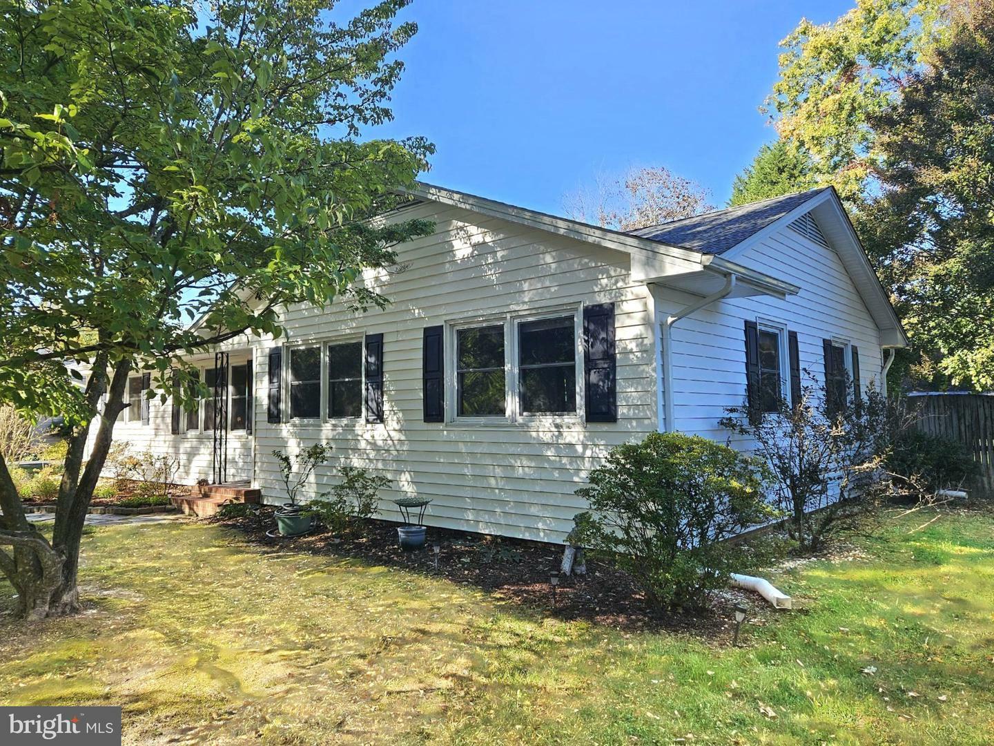 Property Photo:  404 Valleywood Drive  MD 21804 