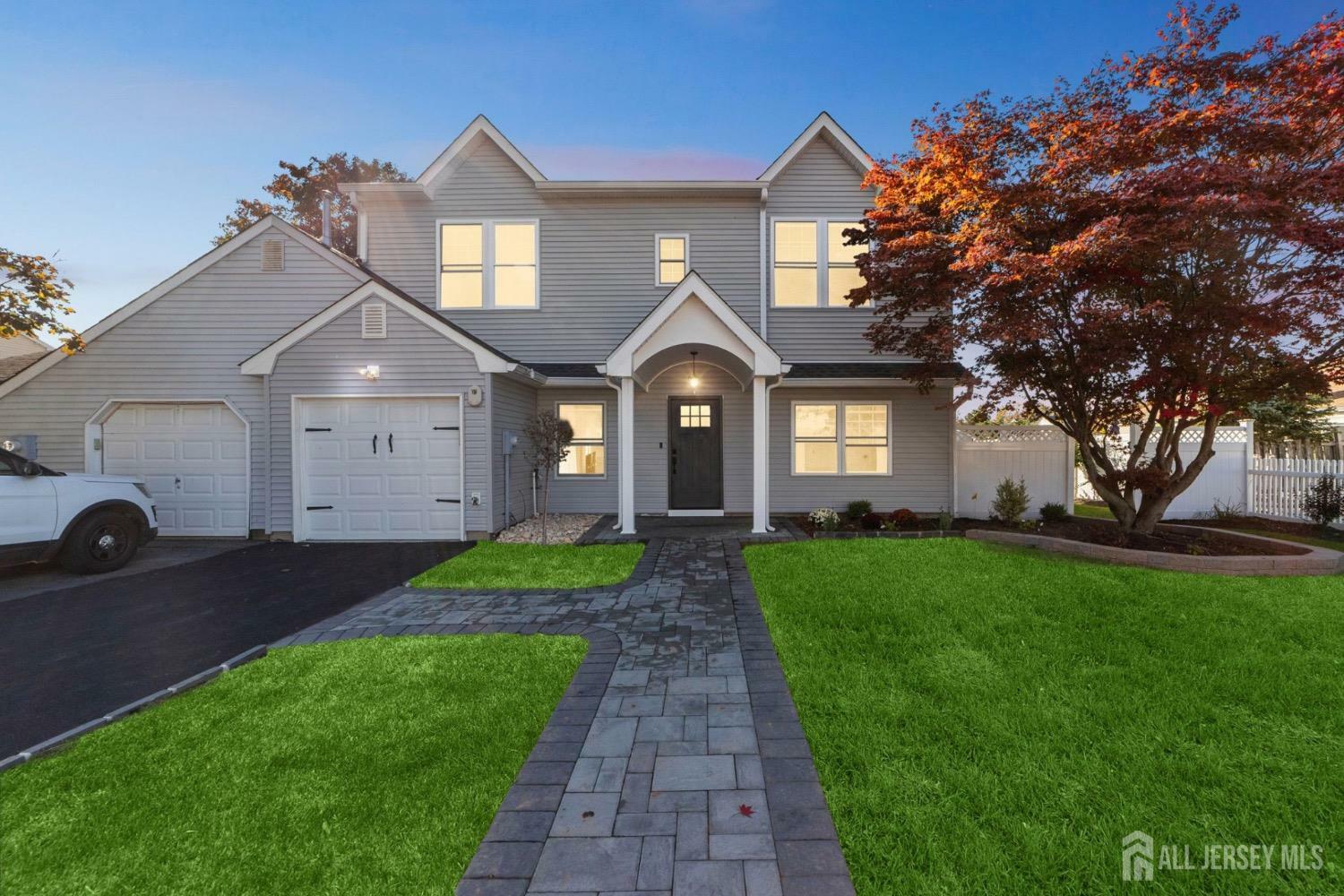 Property Photo:  44 Woodbrooke Drive  NJ 08820 