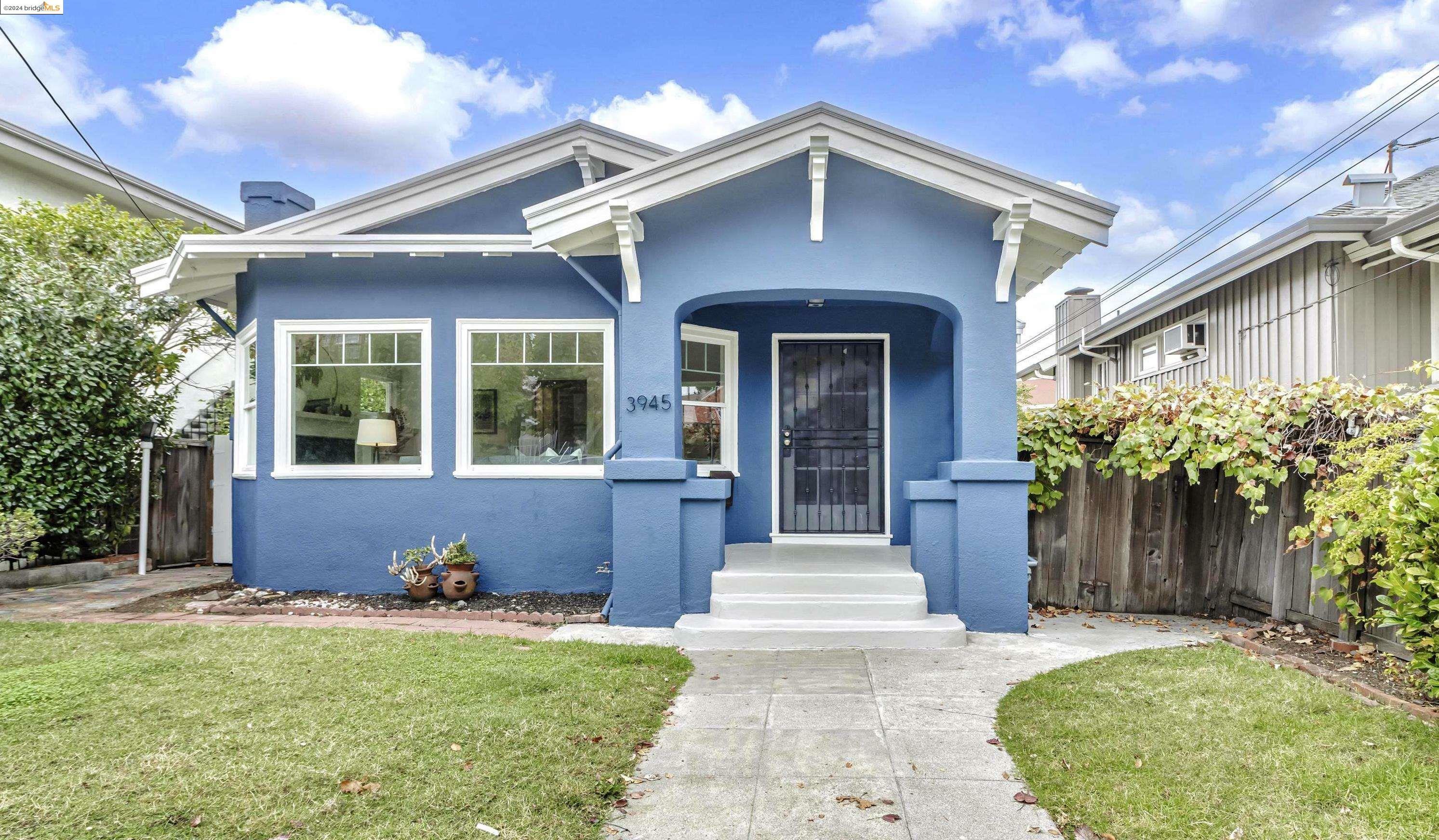 Property Photo:  3945 Glen Park Rd  CA 94602 