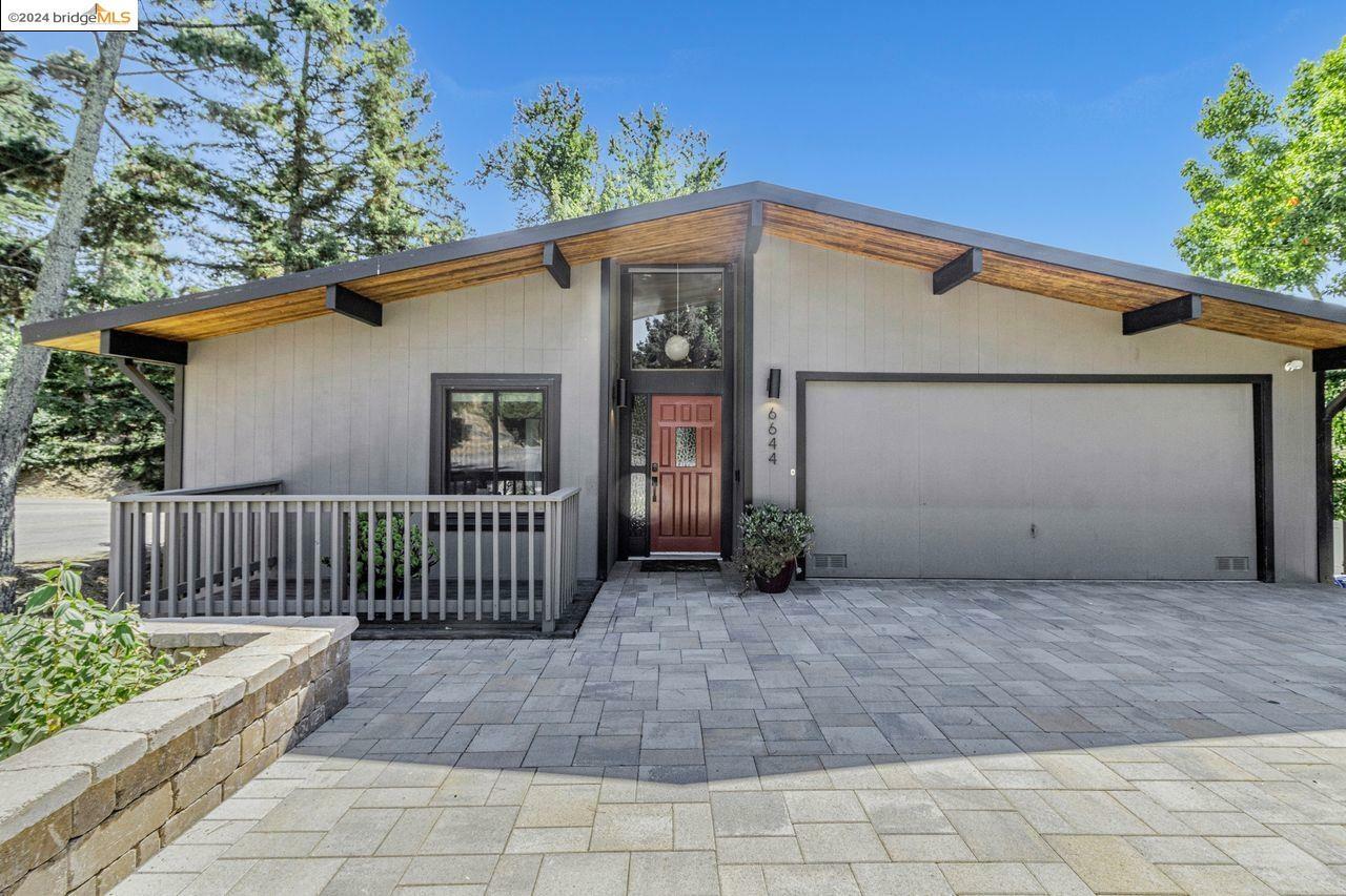 Property Photo:  6644 Ascot Dr  CA 94611 