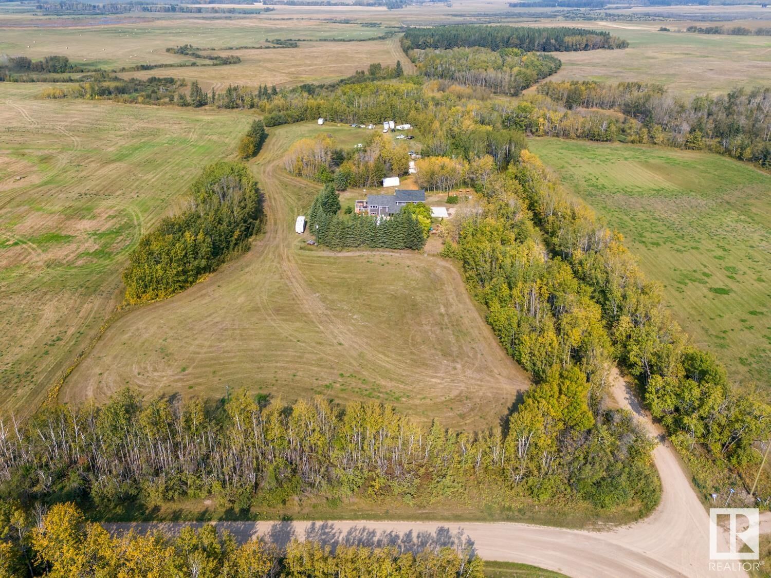 Property Photo: 63320 Rge Rd 454 AB T0A 2E0