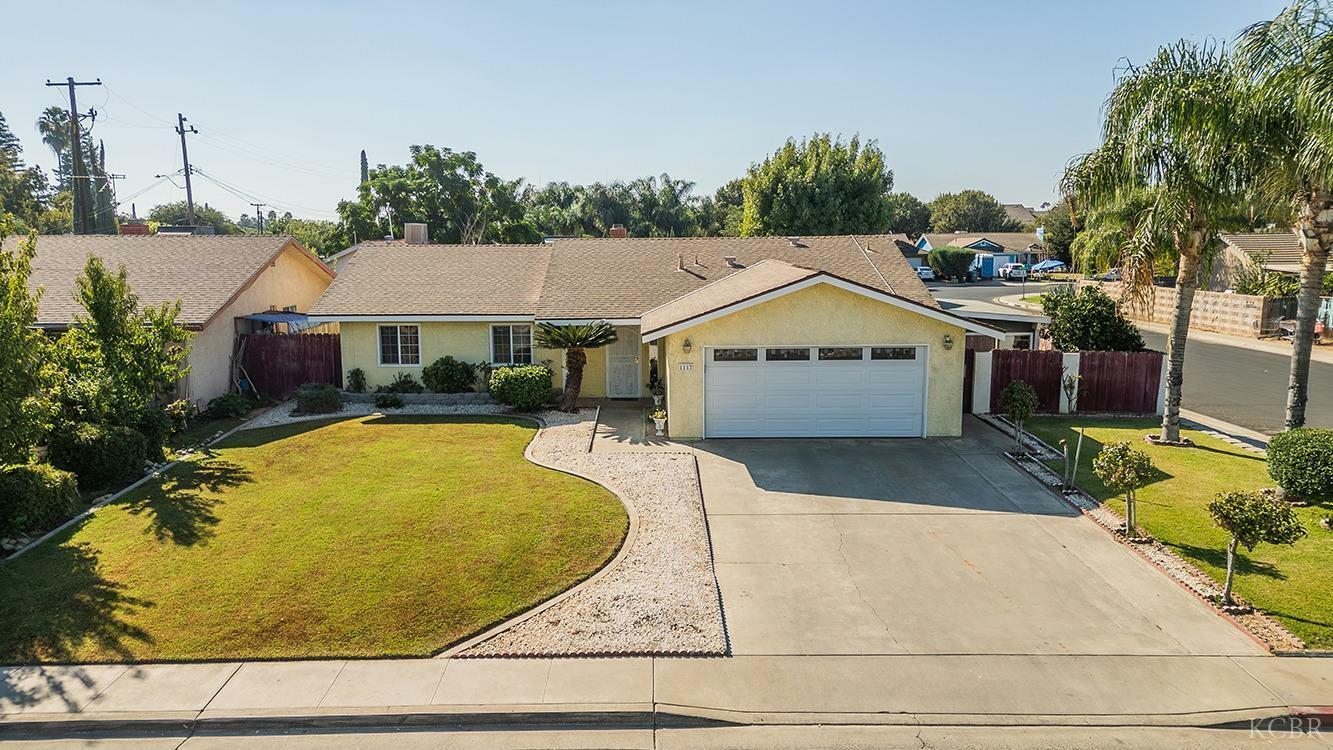 Property Photo:  1117 E El Dorado  CA 93654 