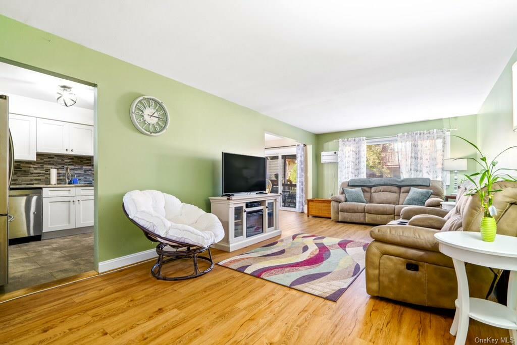 Property Photo:  322 Richard Court  NY 10970 