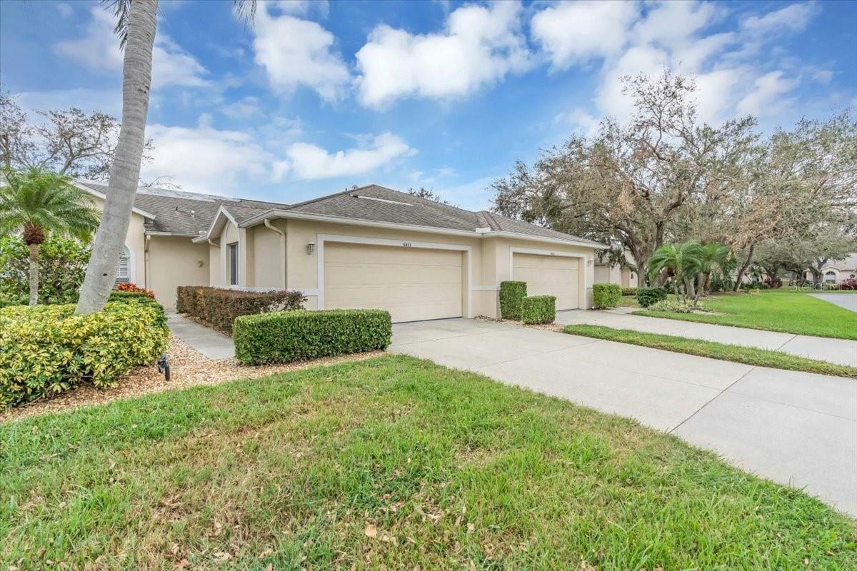 Property Photo:  5831 Cottonwood Street  FL 34203 