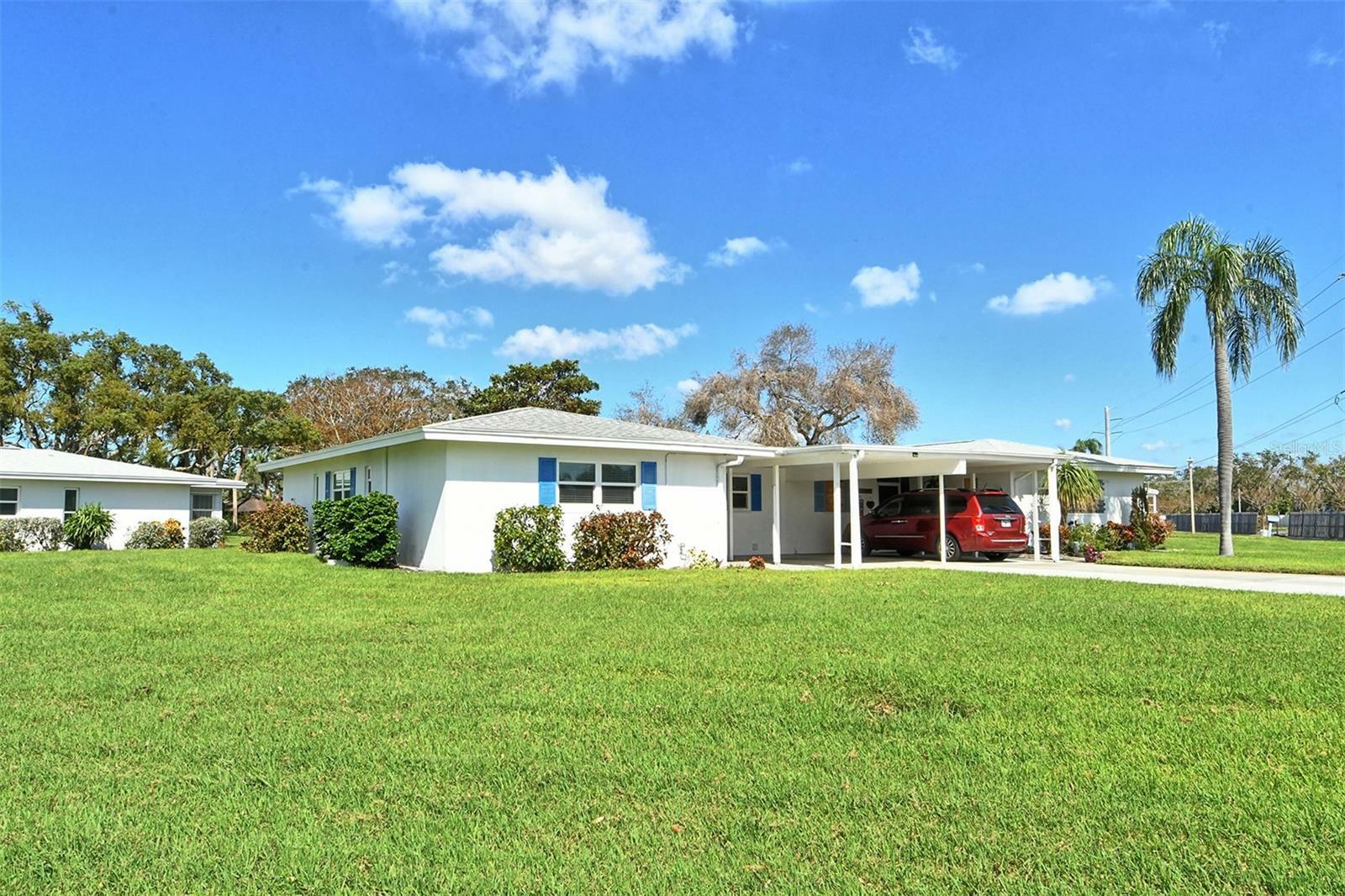 3342 Westford Lane 109  Sarasota FL 34231 photo