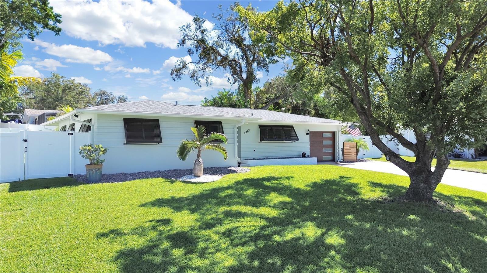 Property Photo:  2313 Demaret Drive  FL 34698 