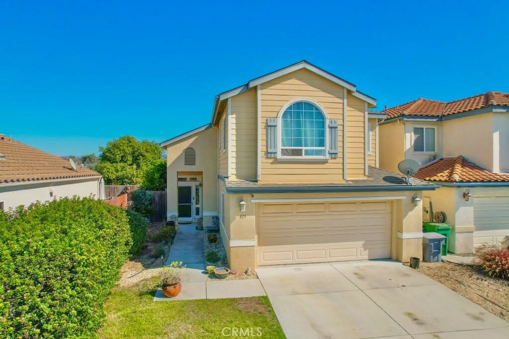 Property Photo:  425 Bakeman Lane  CA 93420 