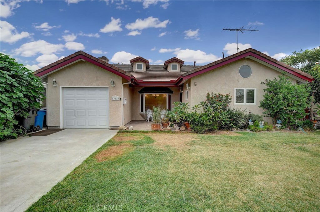 Property Photo:  13623 Fanshaw Avenue  CA 90723 