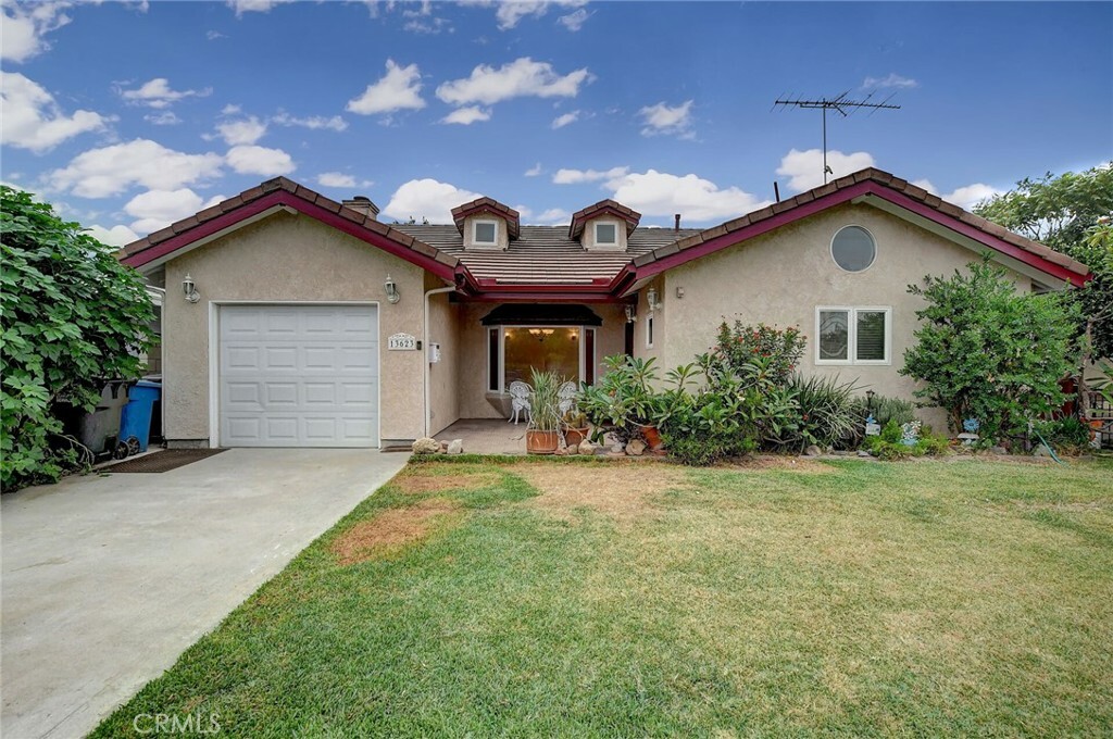 Property Photo:  13623 Fanshaw Avenue  CA 90723 