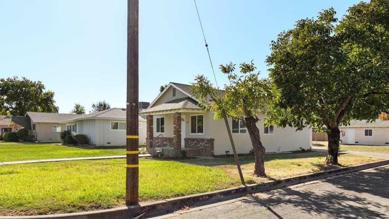 Property Photo:  1087 Indiana St  CA 95948 