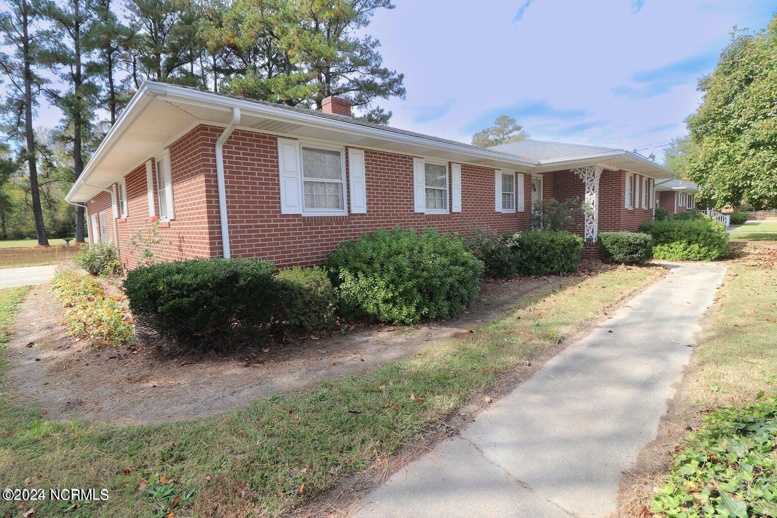 Property Photo:  845 Halstead Boulevard  NC 27909 