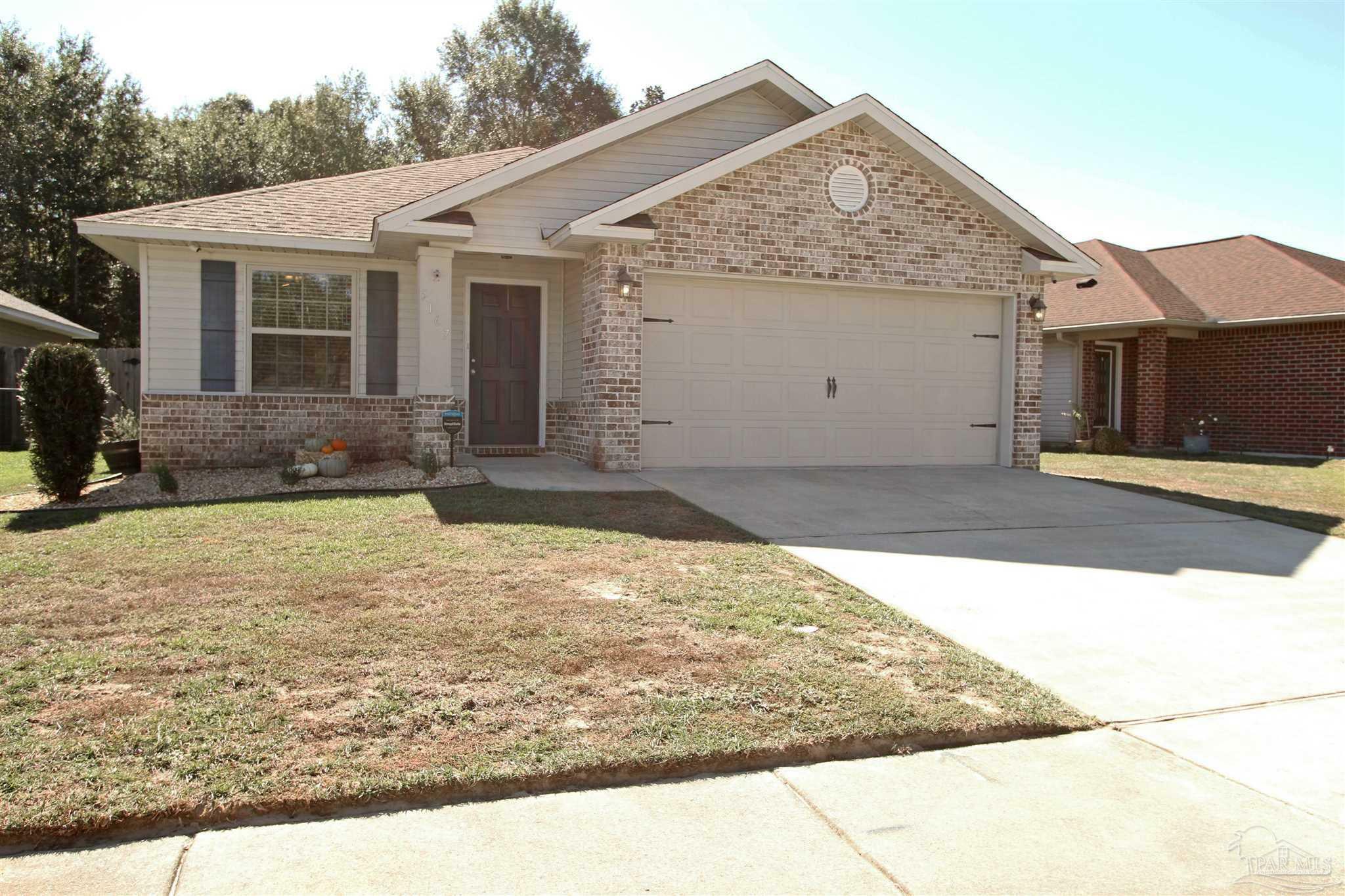 Property Photo:  5167 Teresa Dr  FL 32583 