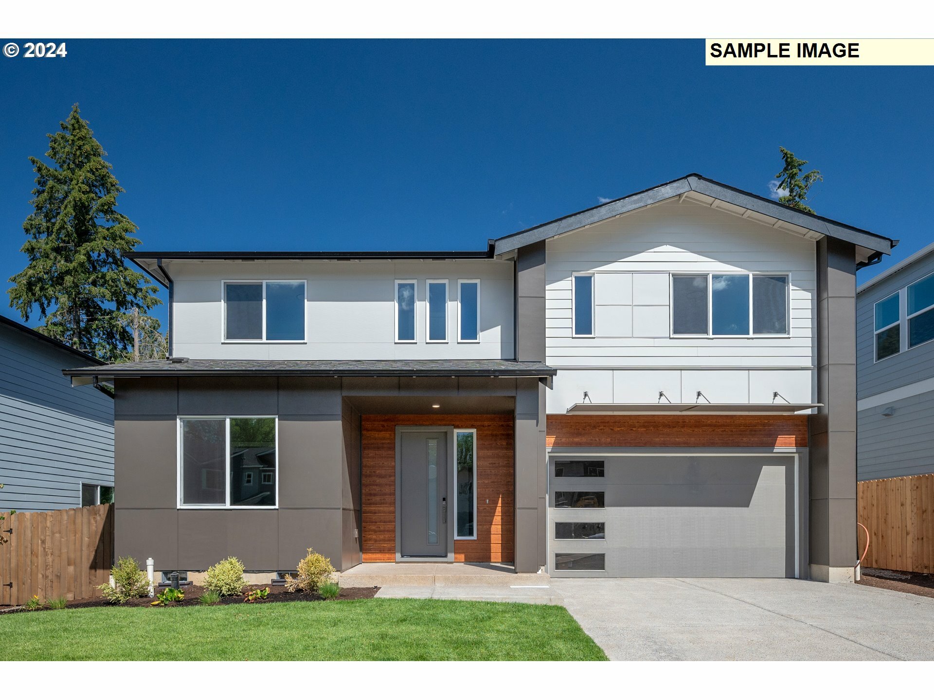 Property Photo: 24411 SW Robin Hood Pl OR 97140