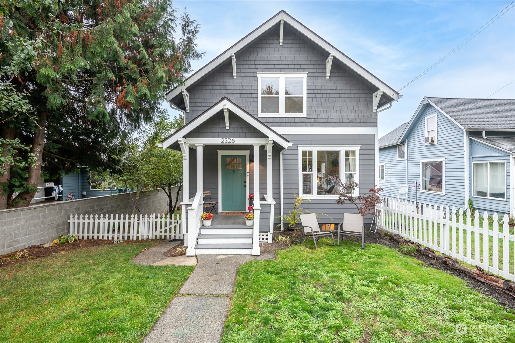 Property Photo:  2326 S Alaska Street  WA 98405 