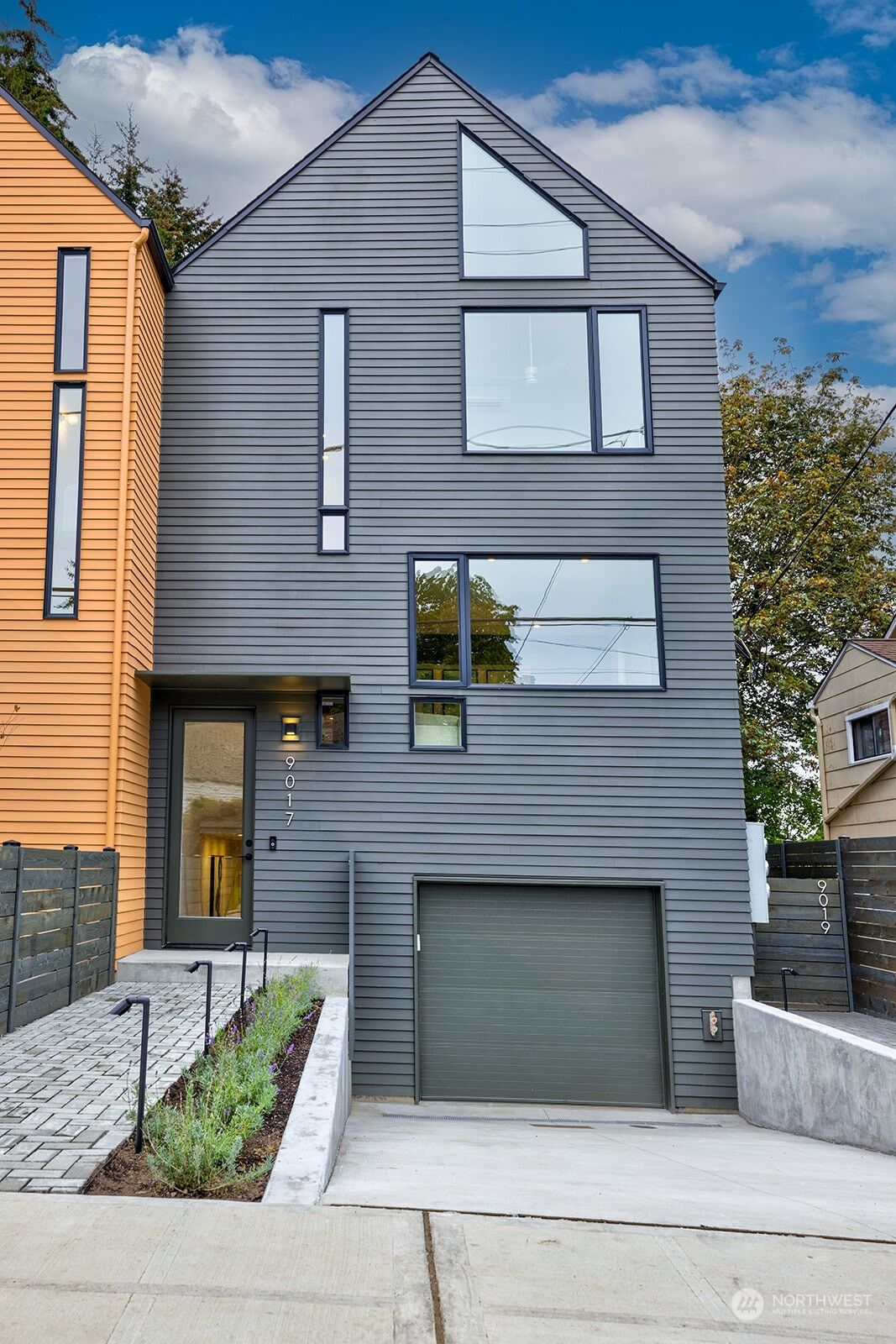 Property Photo:  9017 8th Avenue NE  WA 98115 