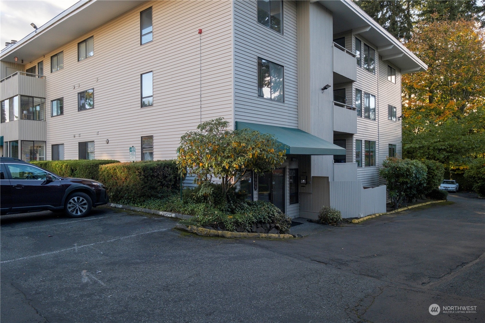 Property Photo: 18606 52nd Avenue W 234 WA 98037