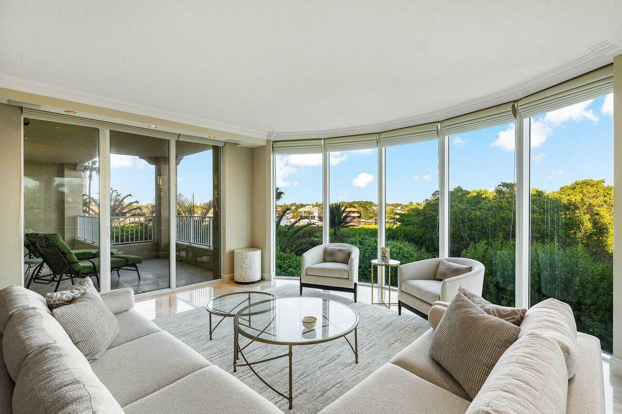 Property Photo: 3720 S Ocean 308 Boulevard 308 FL 33487