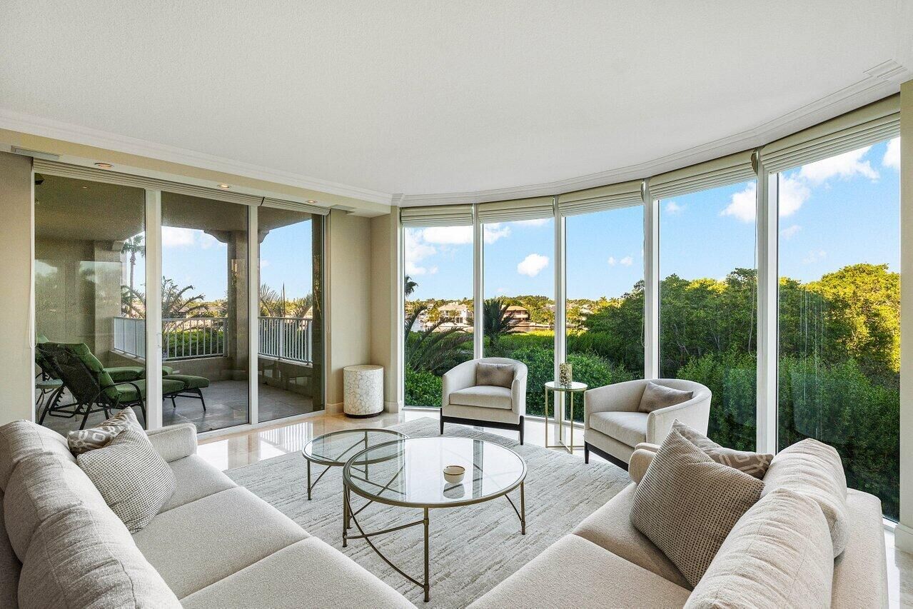 Property Photo: 3720 S Ocean 308 Boulevard 308 FL 33487