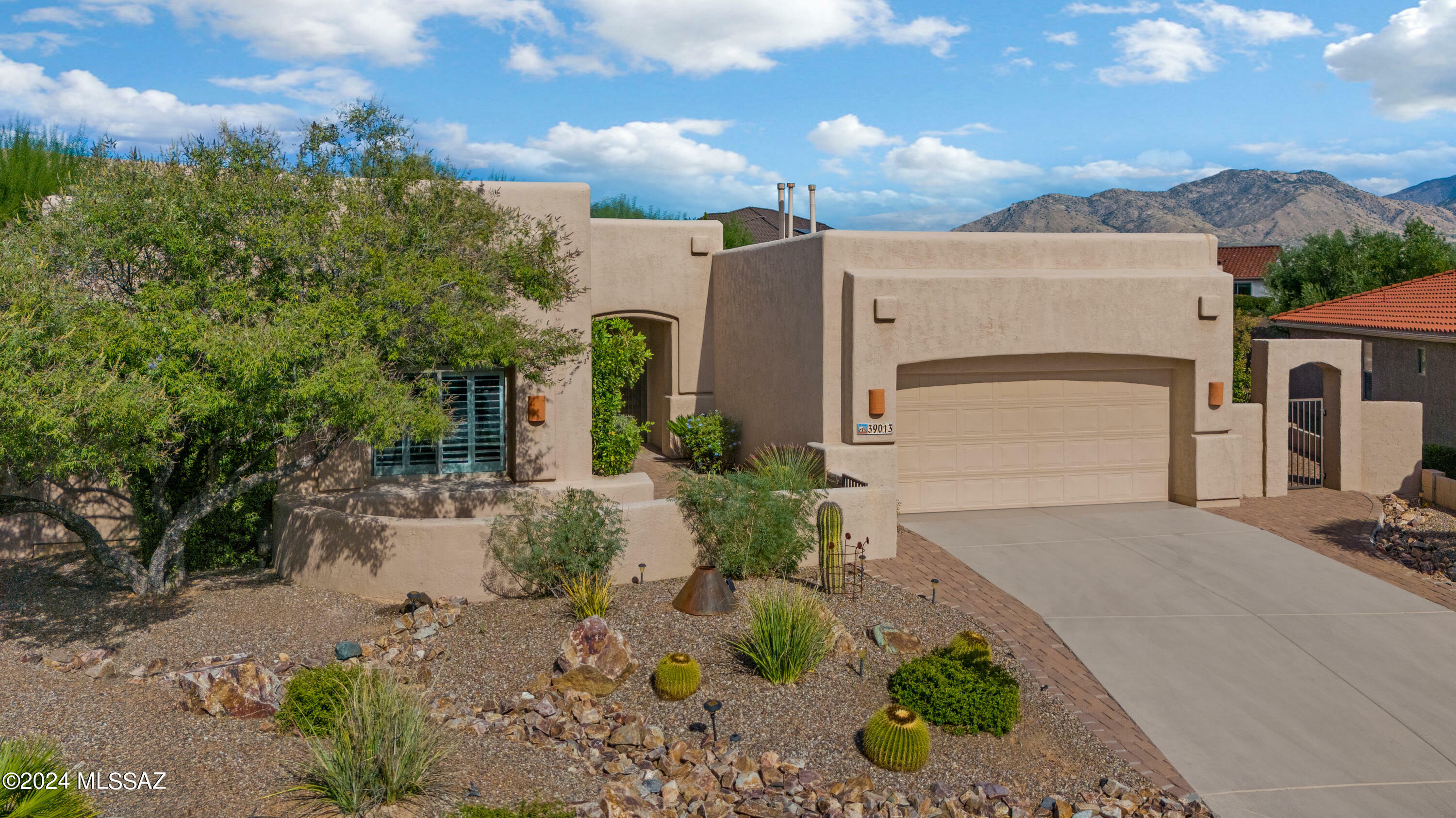 Property Photo:  39013 S Riverwood Court  AZ 85739 