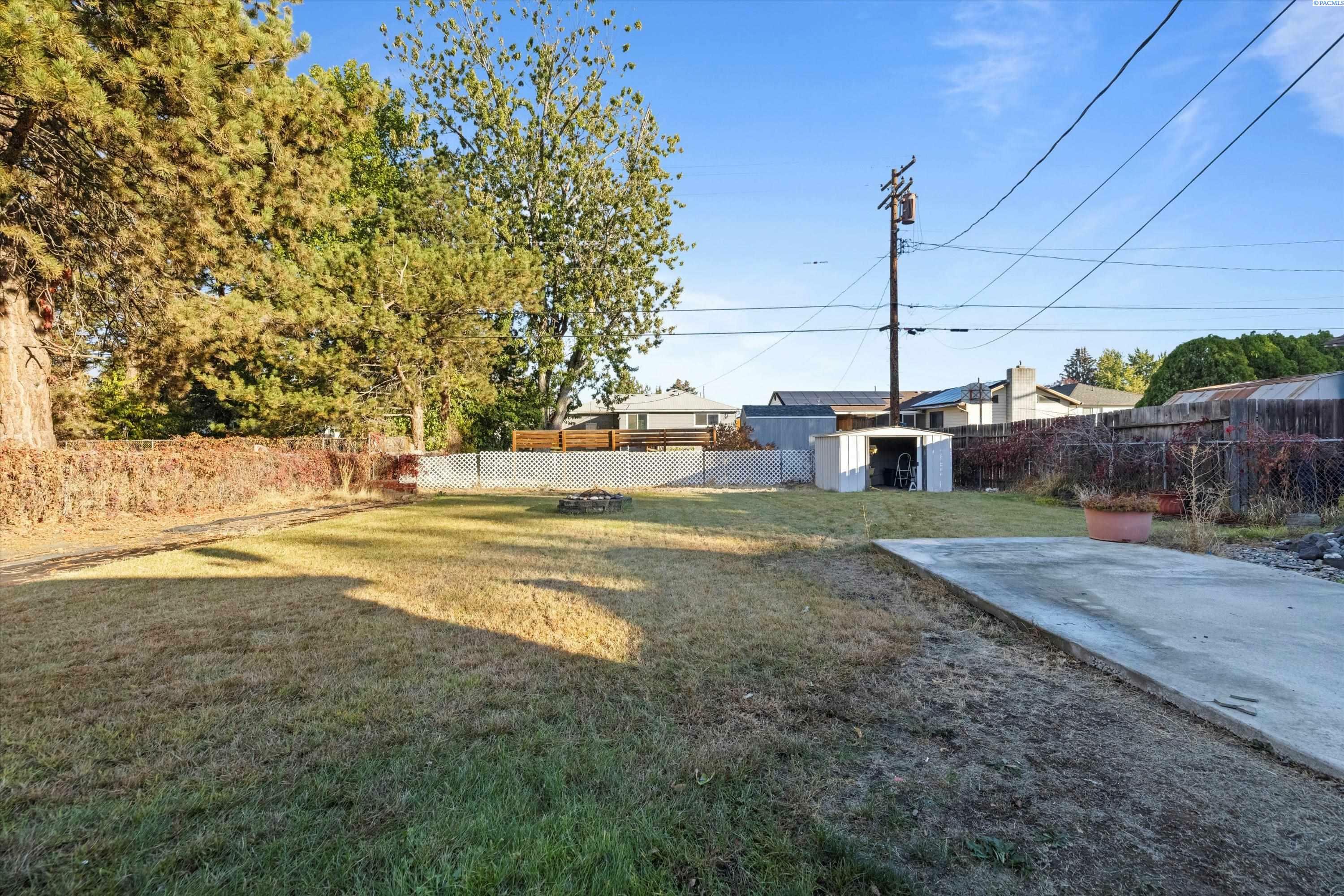 Property Photo:  514 Blue St.  WA 99354 