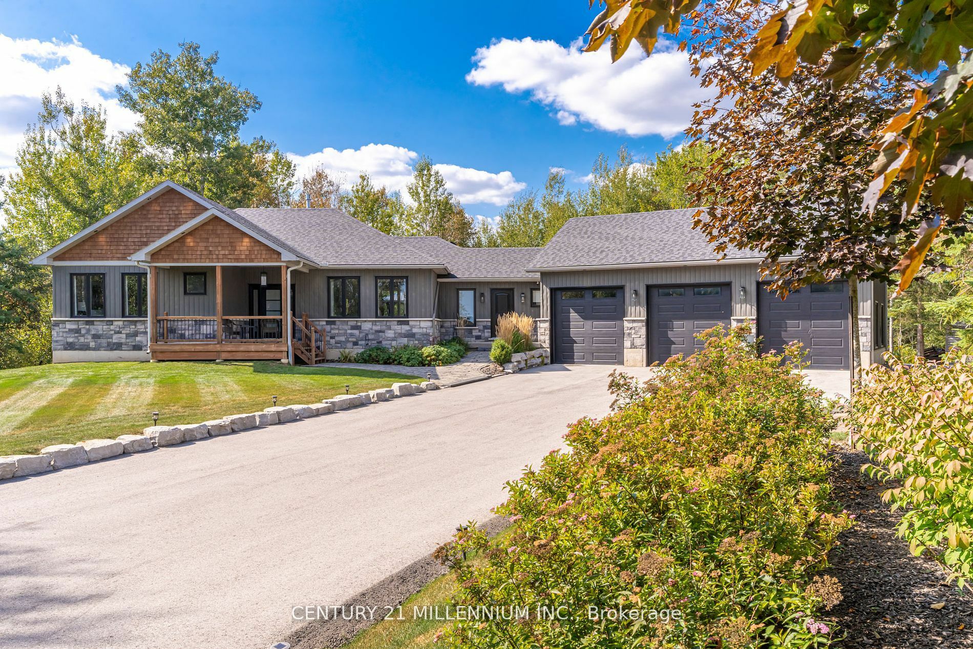 Photo de la propriété:  474432 County Rd 11  ON L9W 0R5 