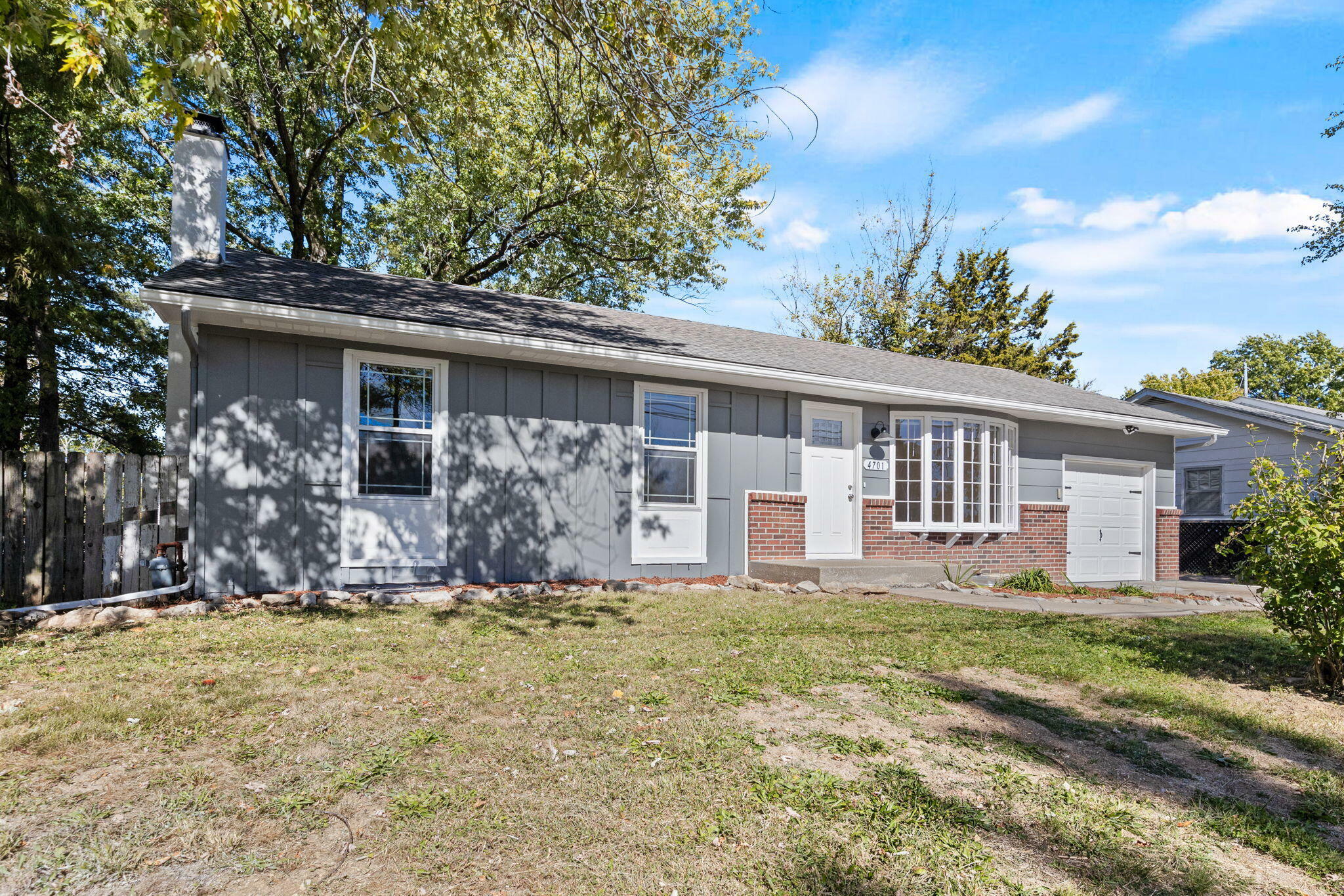 Property Photo:  4701 Waterloo Dr  MO 65202 