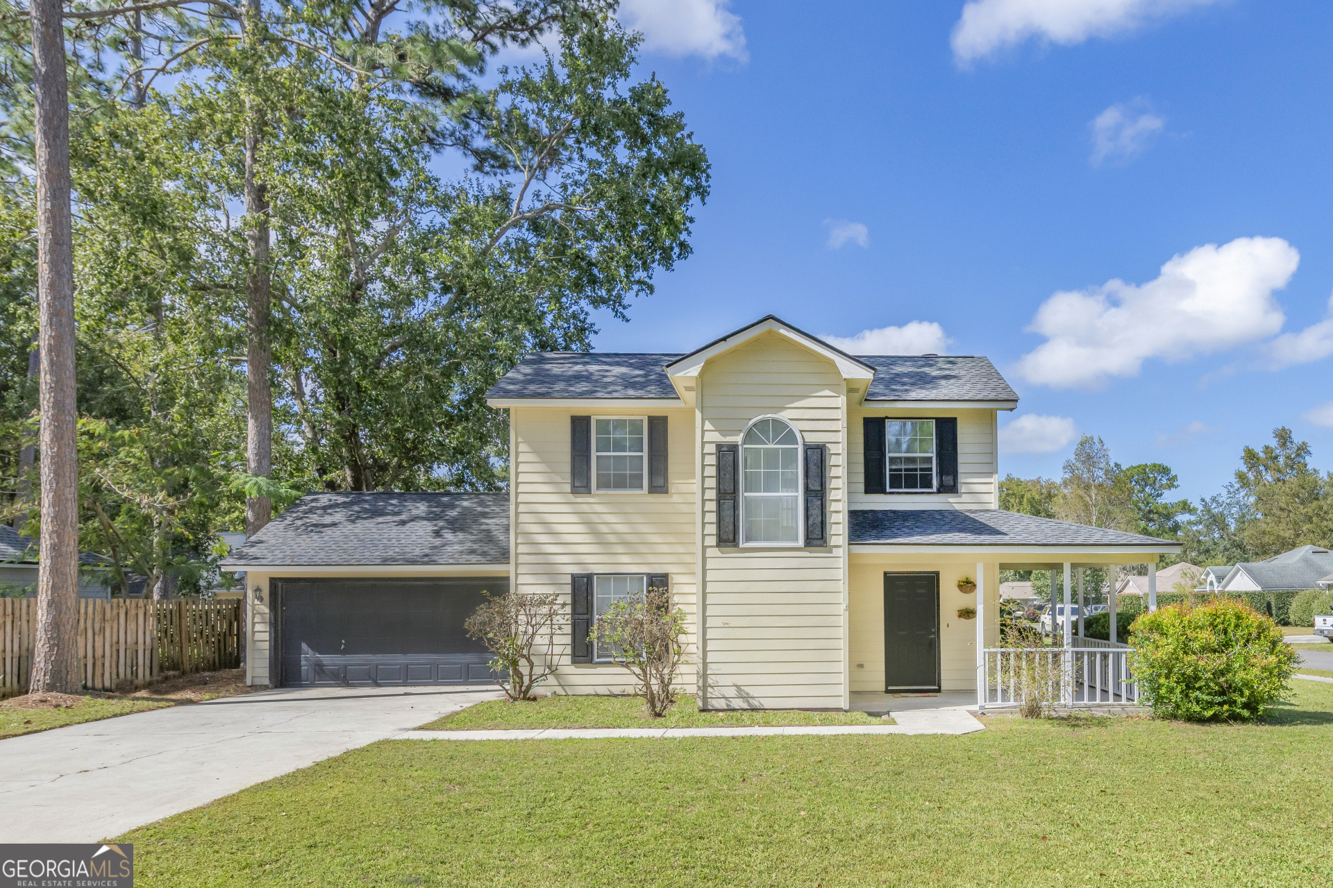 Property Photo:  331 McQueen Circle  GA 31558 