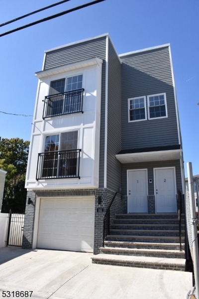 Property Photo:  851 S 19th St  NJ 07108 