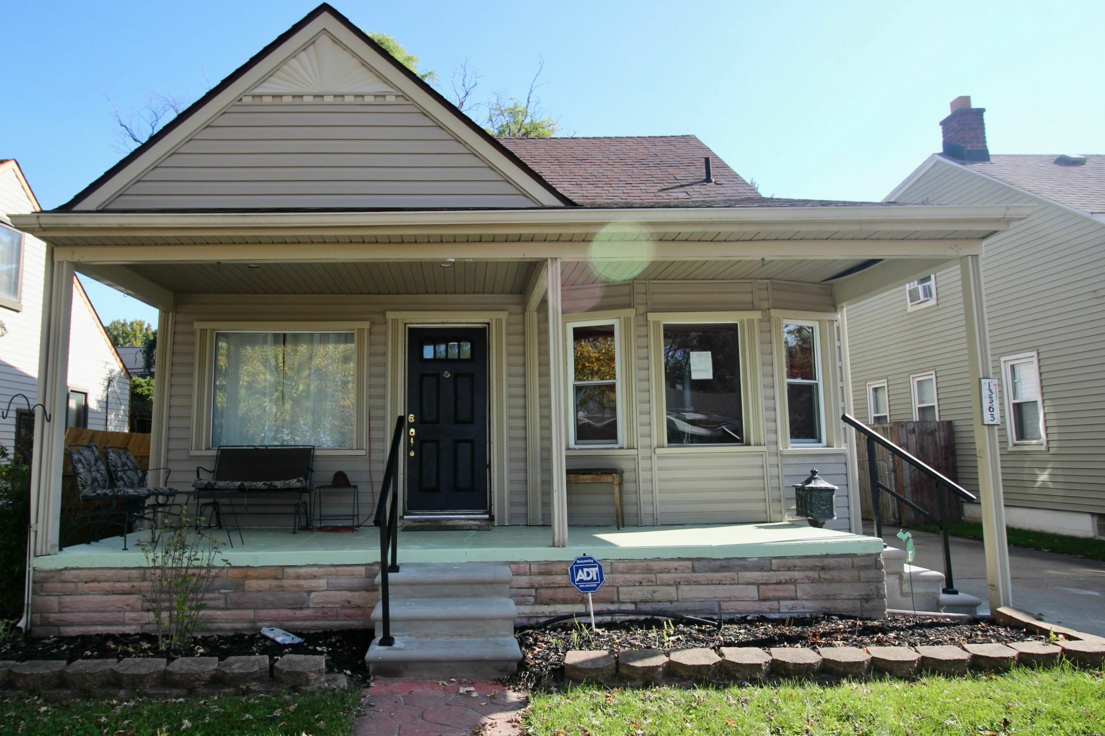 Property Photo:  13363 Longtin Street  MI 48195 1808 