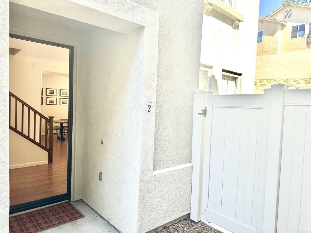 Property Photo:  1505 Laurel Grove Dr 2  CA 91915 