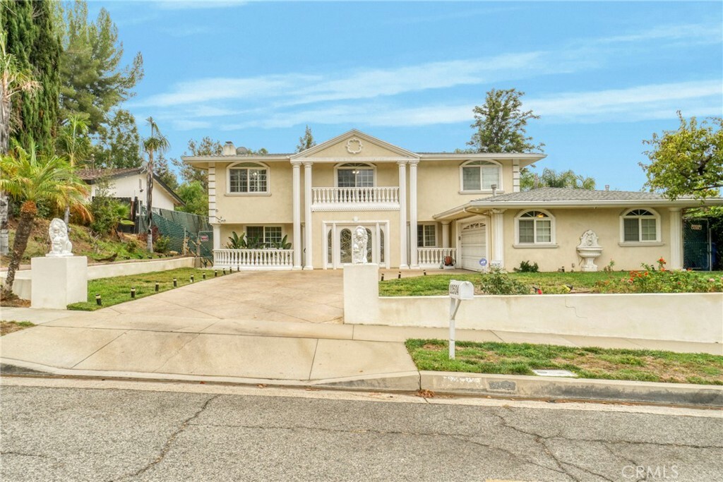 22534 Liberty Bell Road  Calabasas CA 91302 photo