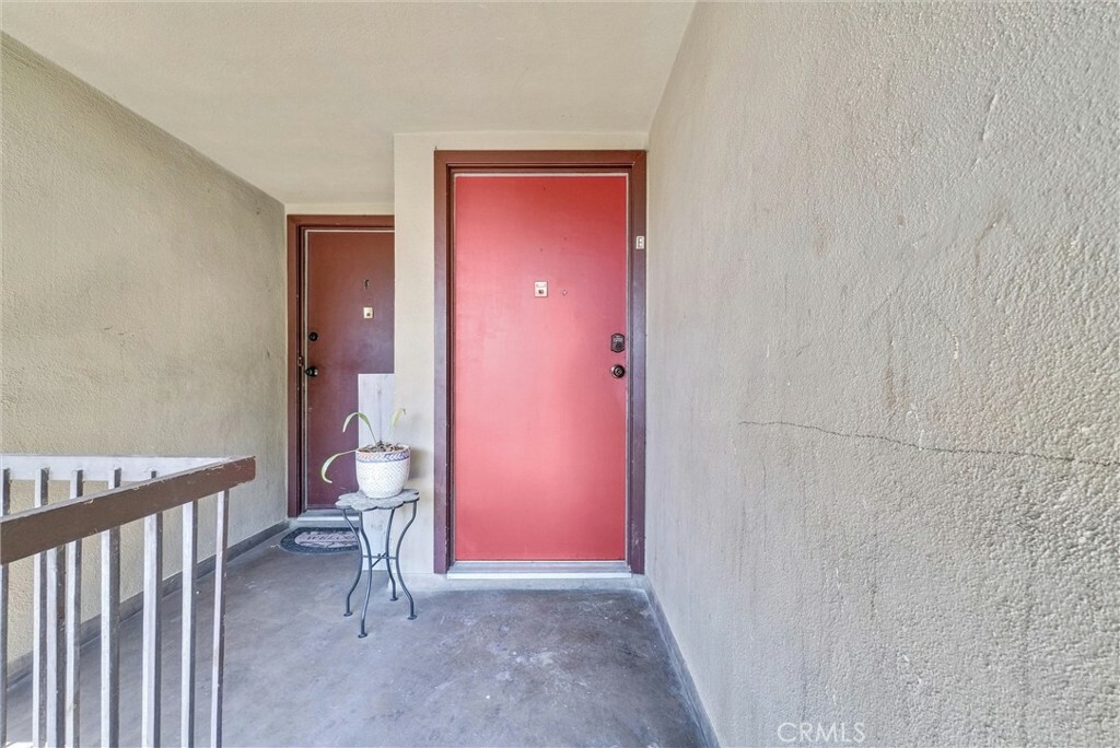 Property Photo:  737 N Chippewa Ave  CA 92801 