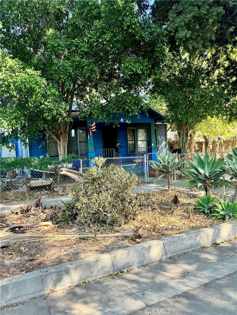 Property Photo:  4237 4th Street  CA 92501 