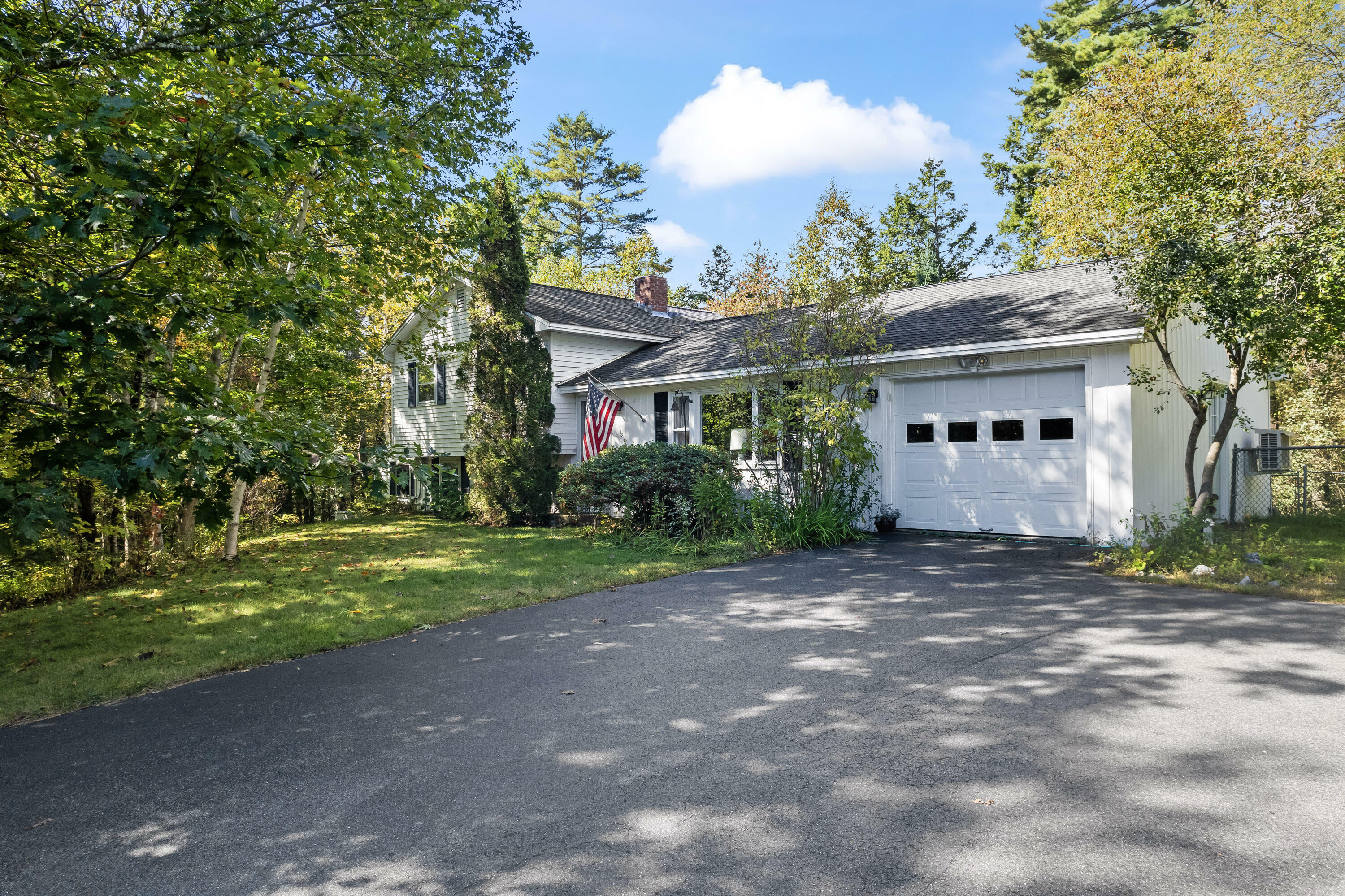 Property Photo: 122 South Freeport Road ME 04032