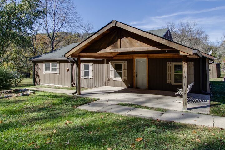 Property Photo:  4453 Pecan Valley Rd  TN 37218 