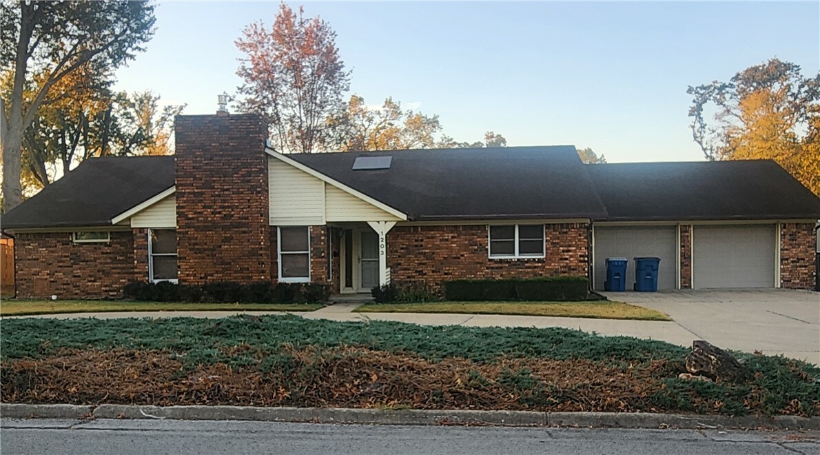 1203 NW 11th Street  Bentonville AR 72712 photo