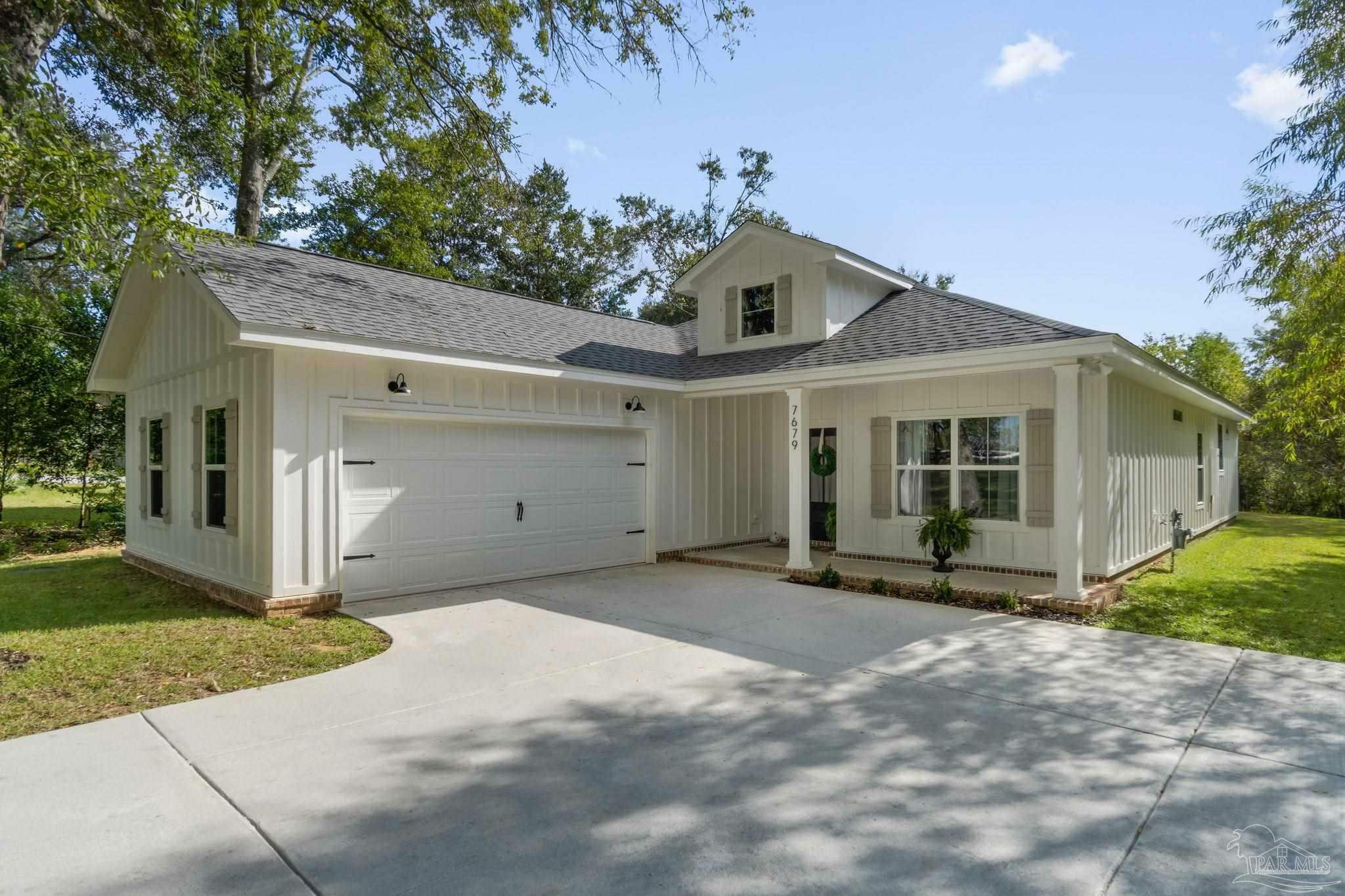 Property Photo:  6521 Schwab Dr  FL 32504 