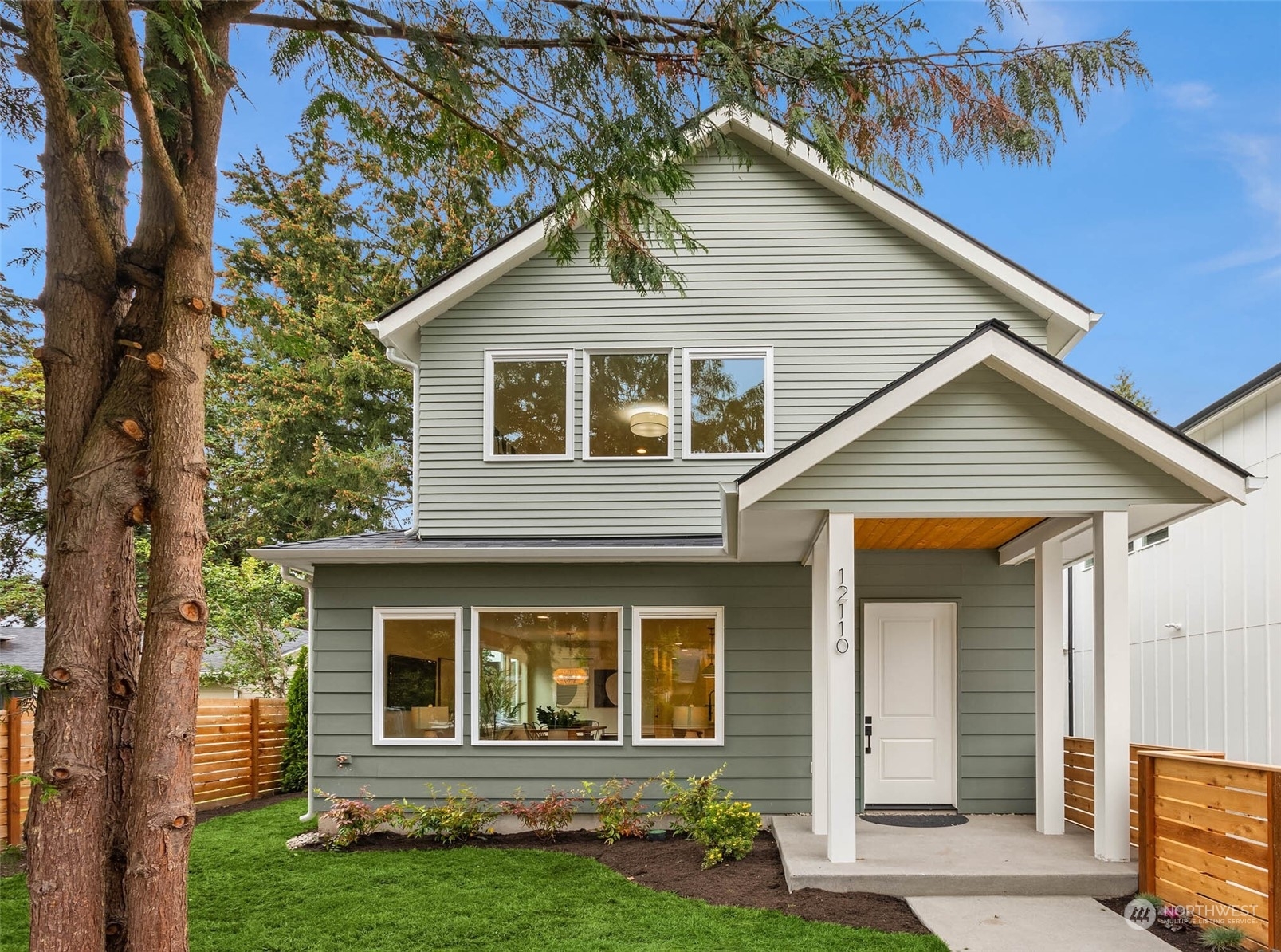 Property Photo:  12112 NE 108th Street  WA 98033 