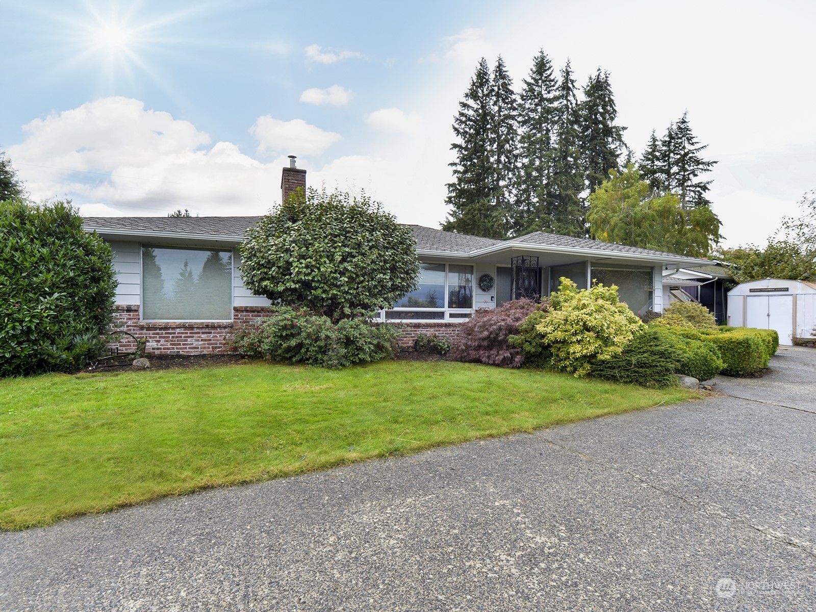 3105 Glacier Peak Avenue  Everett WA 98208 photo