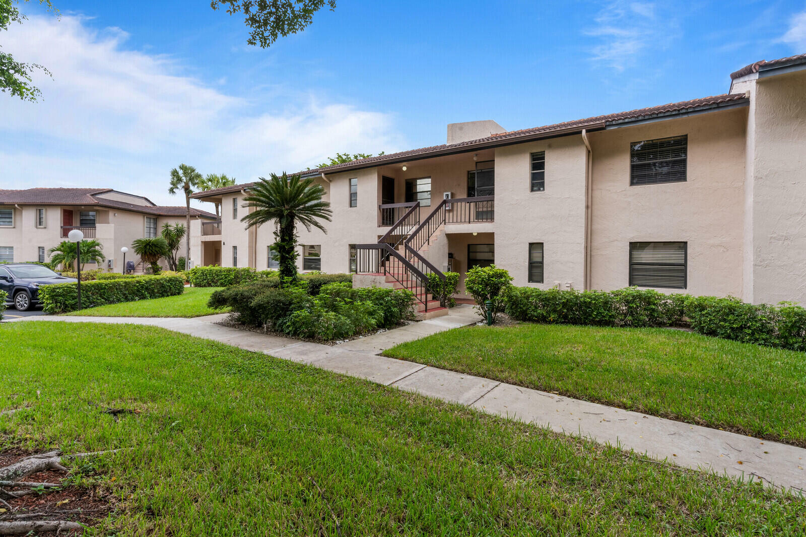 Property Photo:  9292 Vista Del Lago D  FL 33428 