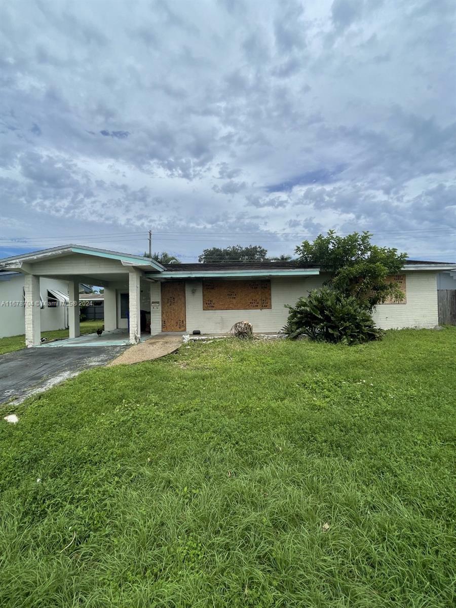 8621 NW 15th Ct  Pembroke Pines FL 33024 photo